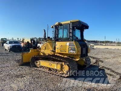 Komatsu D39PX-24 Dozere Beltegående