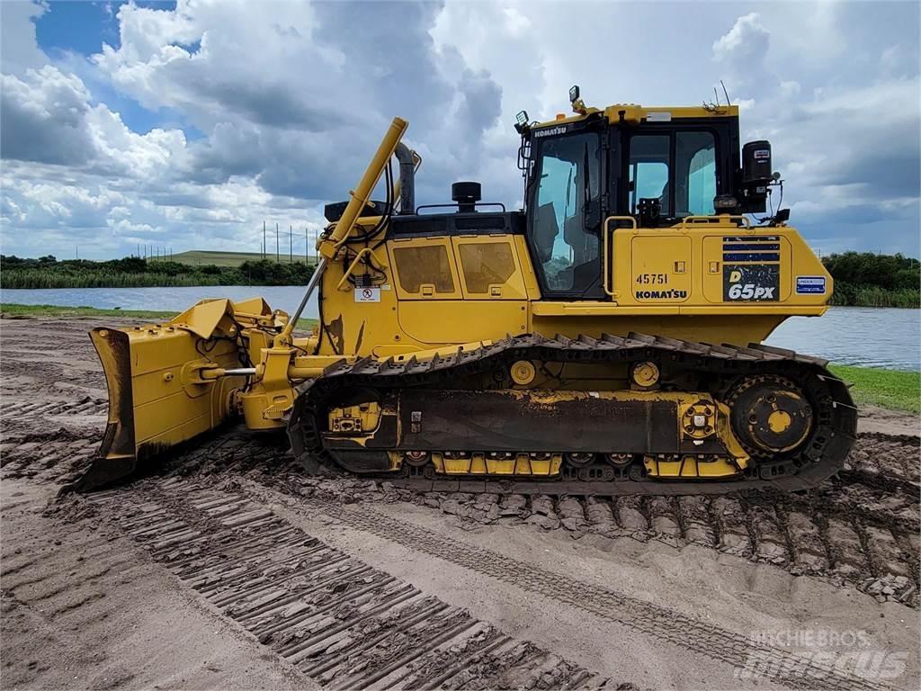 Komatsu D65PX-18 Dozere Beltegående