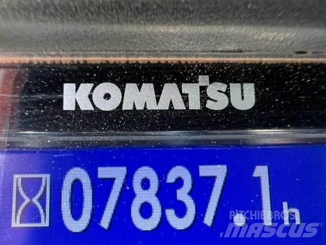 Komatsu D65PX-18 Dozere Beltegående