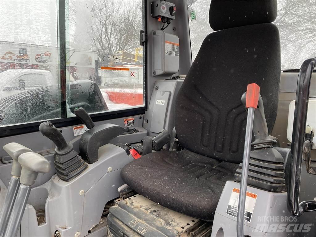 Kubota KX080 Beltegraver