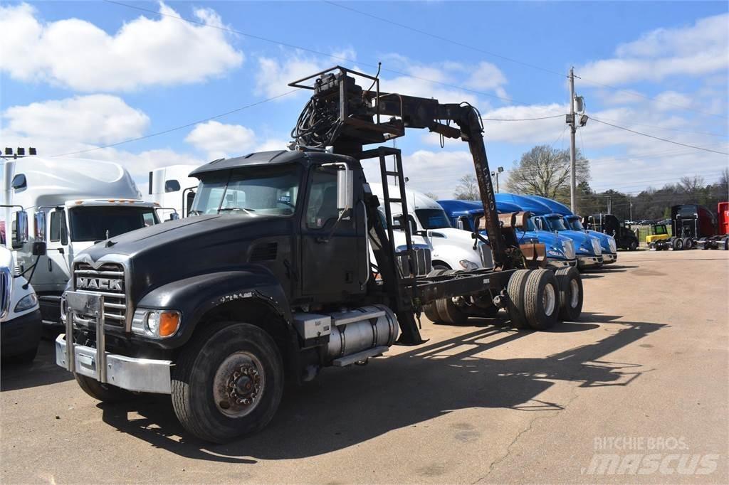 Mack GRANITE CV713 Kranbil