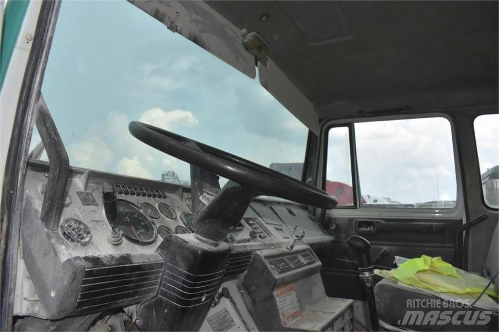 Mack MIDLINER CS200 Tankbiler