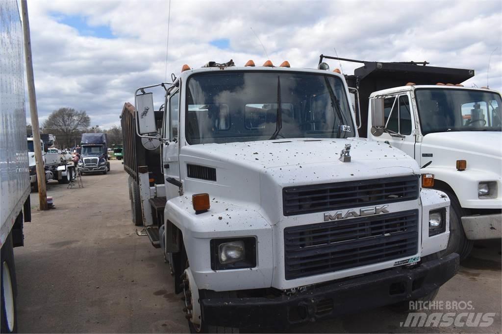 Mack MIDLINER CS300 Kranbil