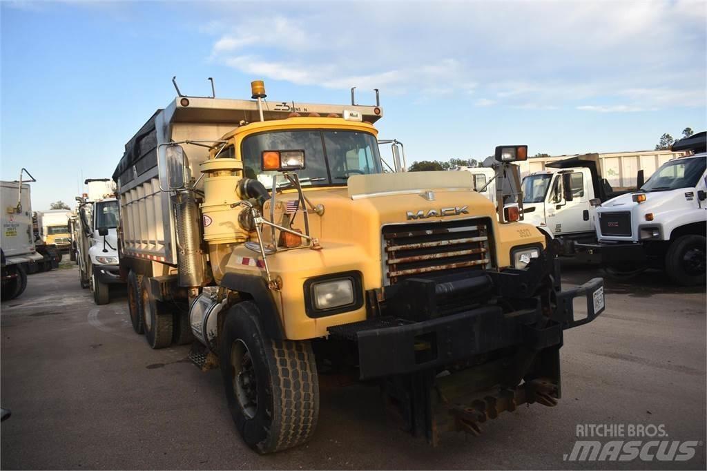 Mack RD688S Tippbil