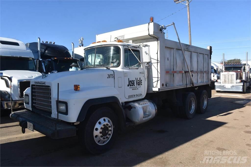 Mack RD688S Tippbil