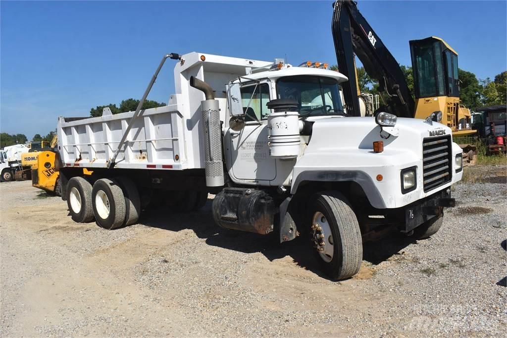 Mack RD690S Tippbil
