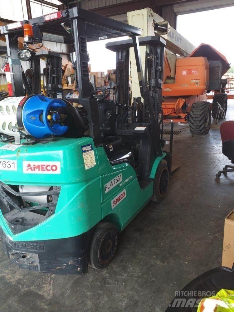 Mitsubishi FGC25 Gaffeltrucker - Annet