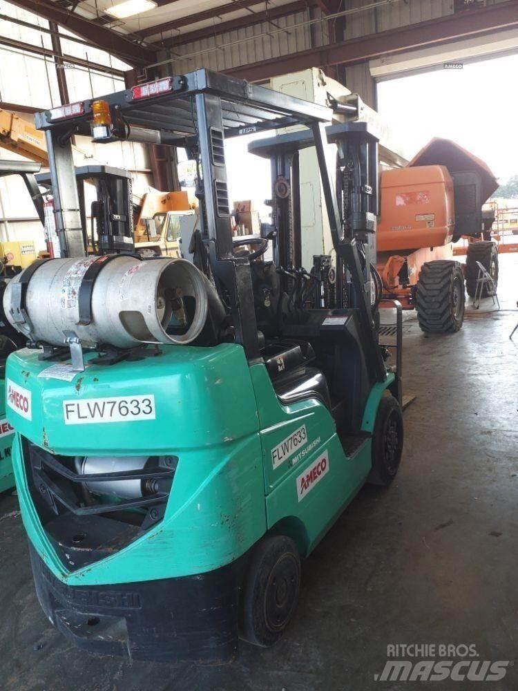Mitsubishi FGC25 Gaffeltrucker - Annet