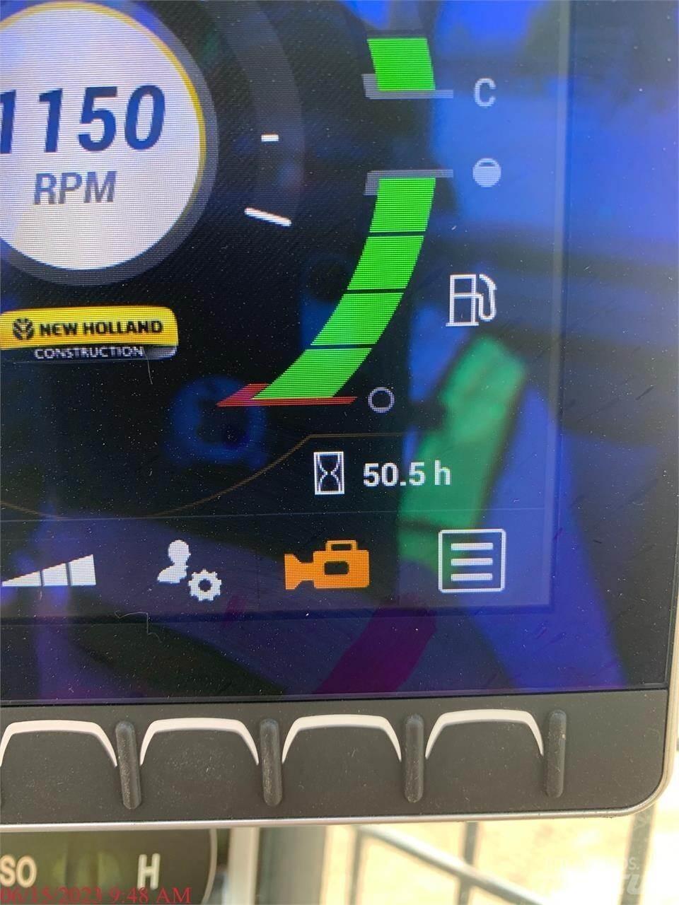 New Holland C332 Kompaktlastere