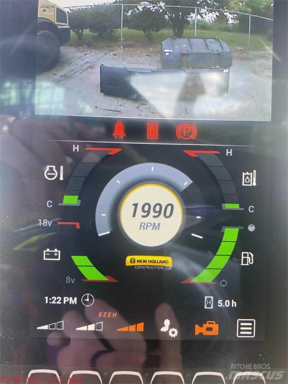 New Holland C332 Kompaktlastere