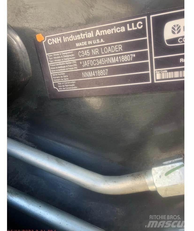 New Holland C345 Kompaktlastere