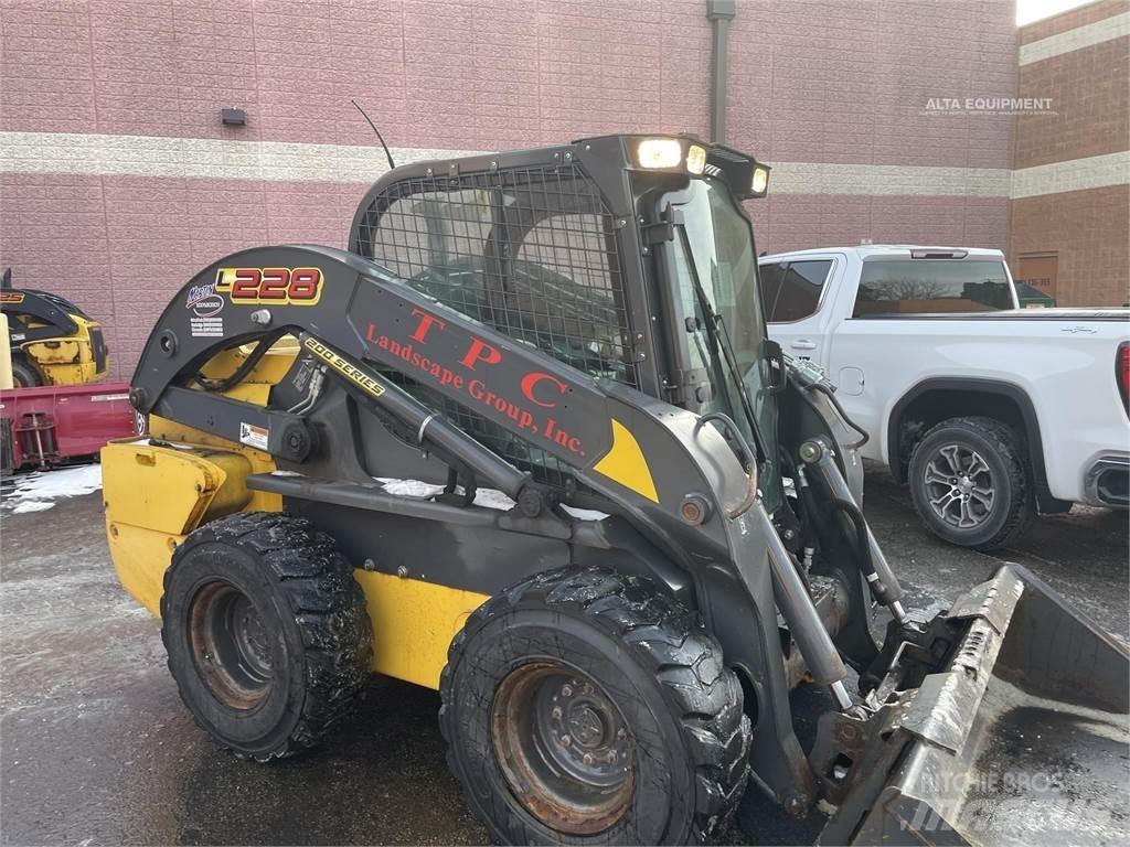 New Holland L228 Kompaktlastere