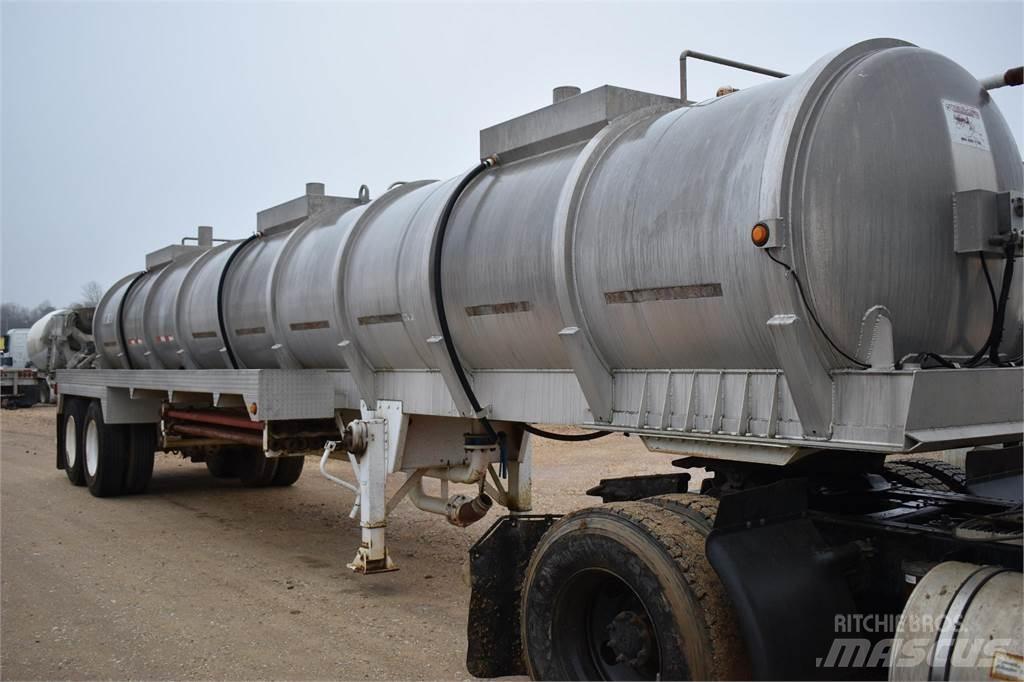  OVERLAND Tanktrailere