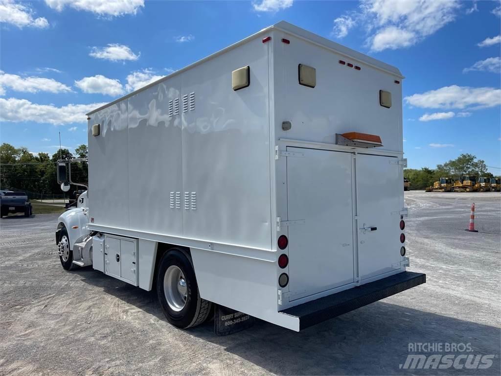 Peterbilt 335 Anlegg - Annet