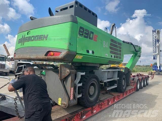 Sennebogen 830E Gravemaskiner for avfallshåndtering