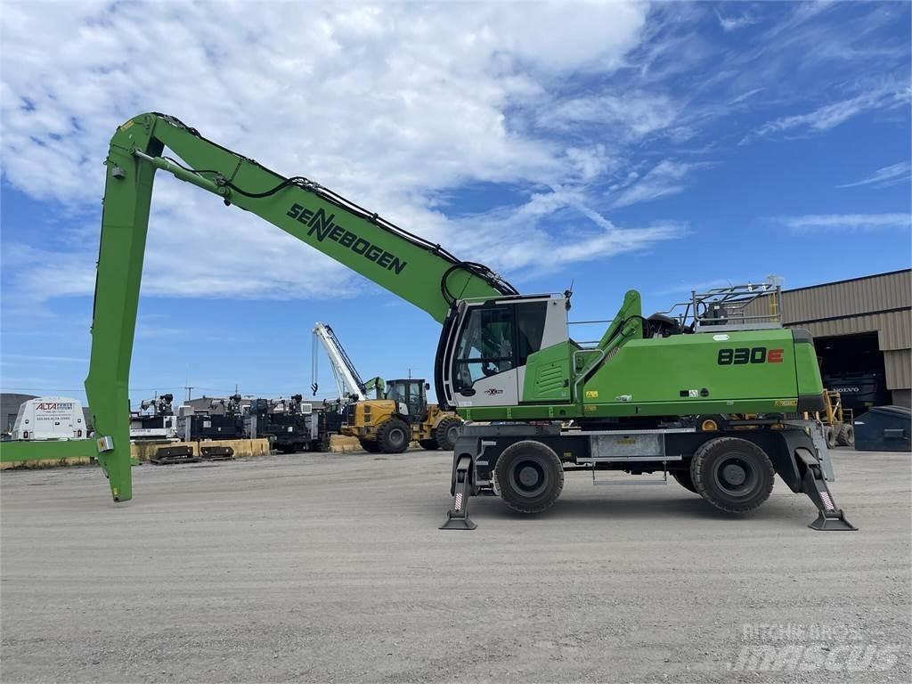 Sennebogen 830E Gravemaskiner for avfallshåndtering