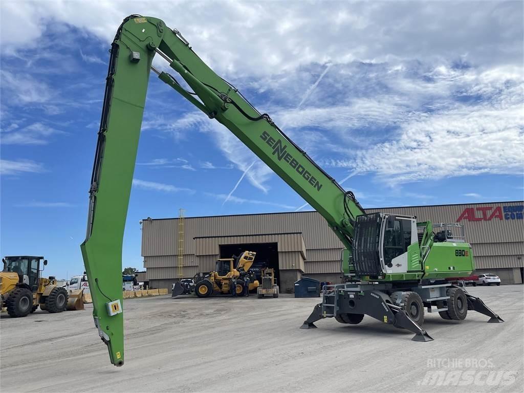 Sennebogen 830E Gravemaskiner for avfallshåndtering