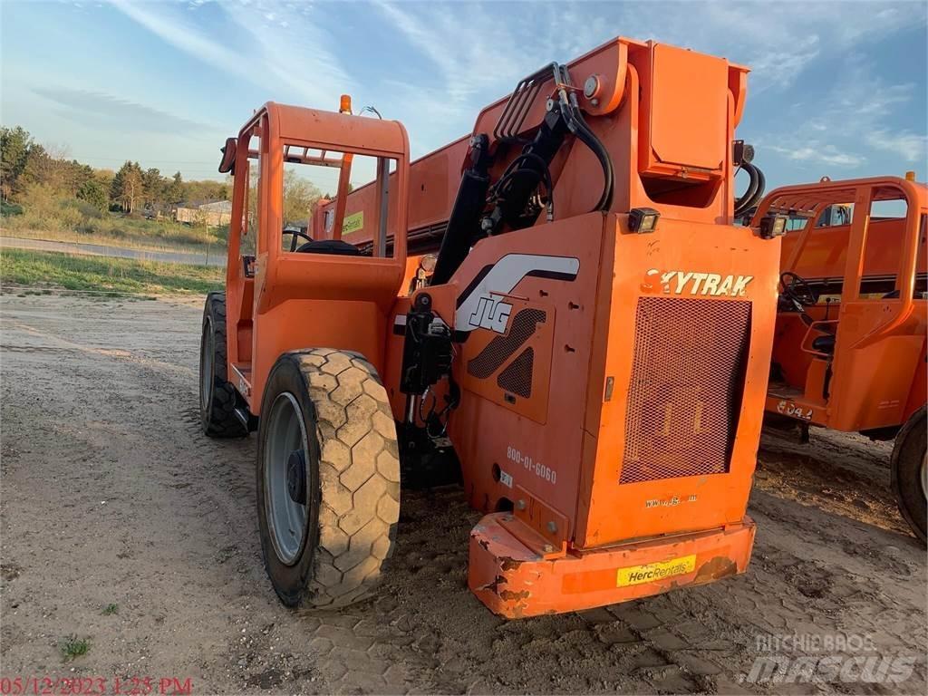 SkyTrak 6042 Teleskoplastere
