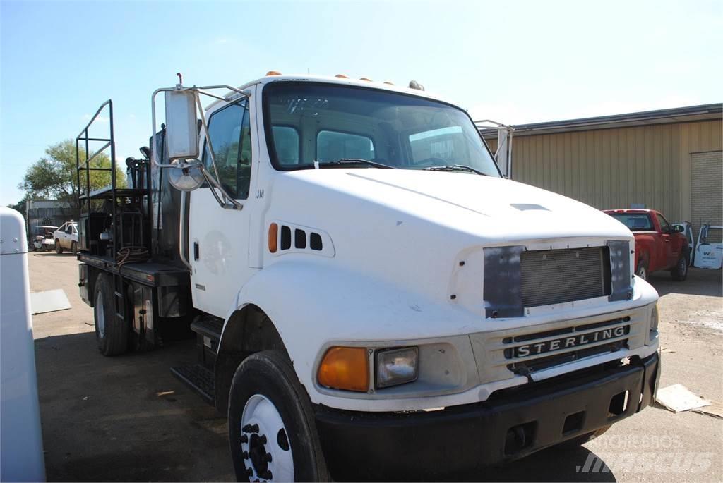 Sterling ACTERRA Tankbiler