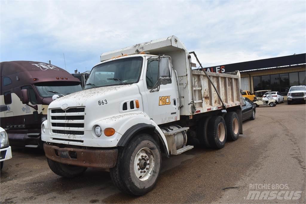 Sterling L7500 Tippbil