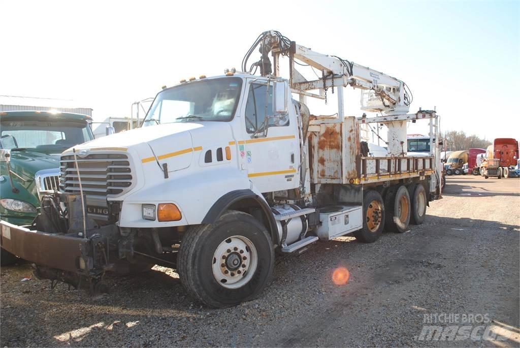 Sterling L8500 Kranbil