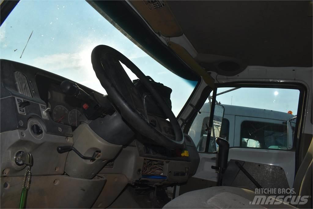 Sterling L9500 Tippbil