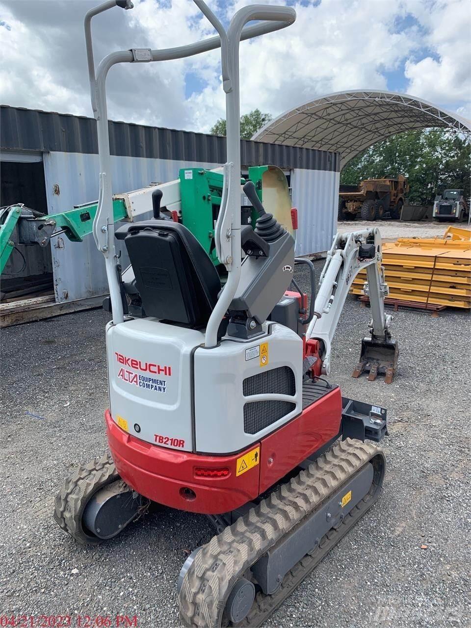 Takeuchi TB210R Minigravere <7t