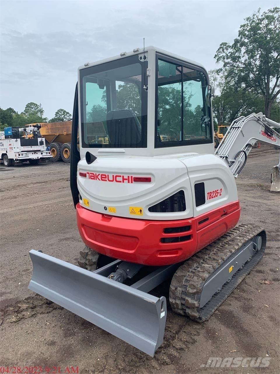 Takeuchi TB235-2 Minigravere <7t
