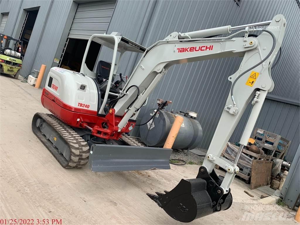Takeuchi TB240 Minigravere <7t