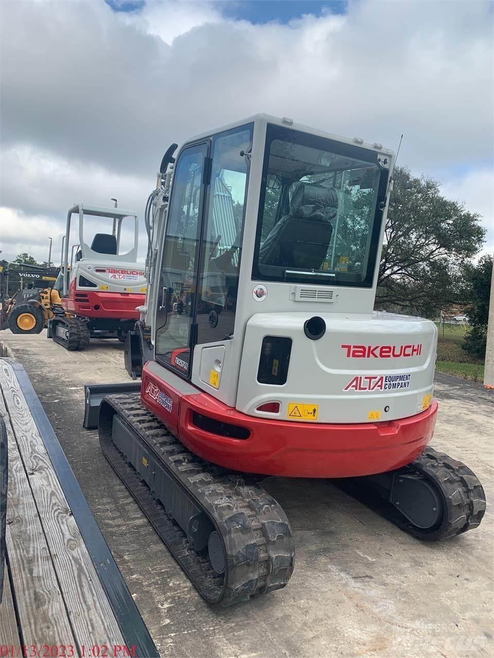 Takeuchi TB257FR Beltegraver