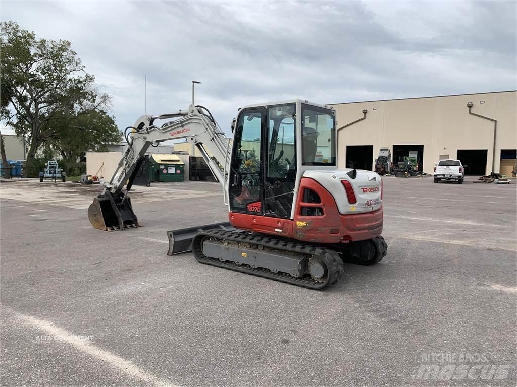 Takeuchi TB370 Beltegraver