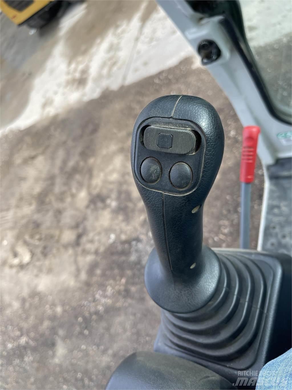 Takeuchi TB370 Beltegraver