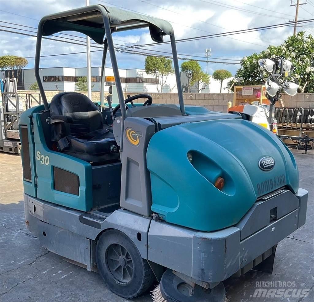 Tennant S30 Feiemaskiner