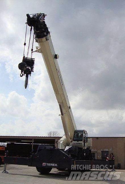 Terex RT130 Røff terreng kraner