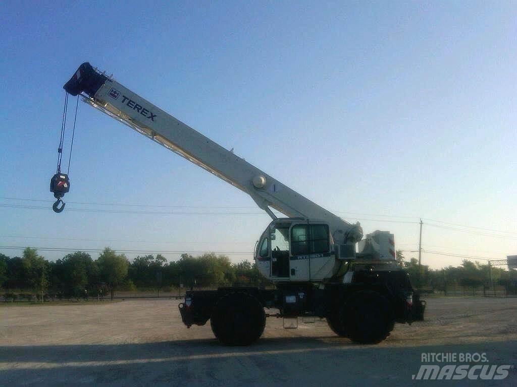 Terex RT230-1 Røff terreng kraner