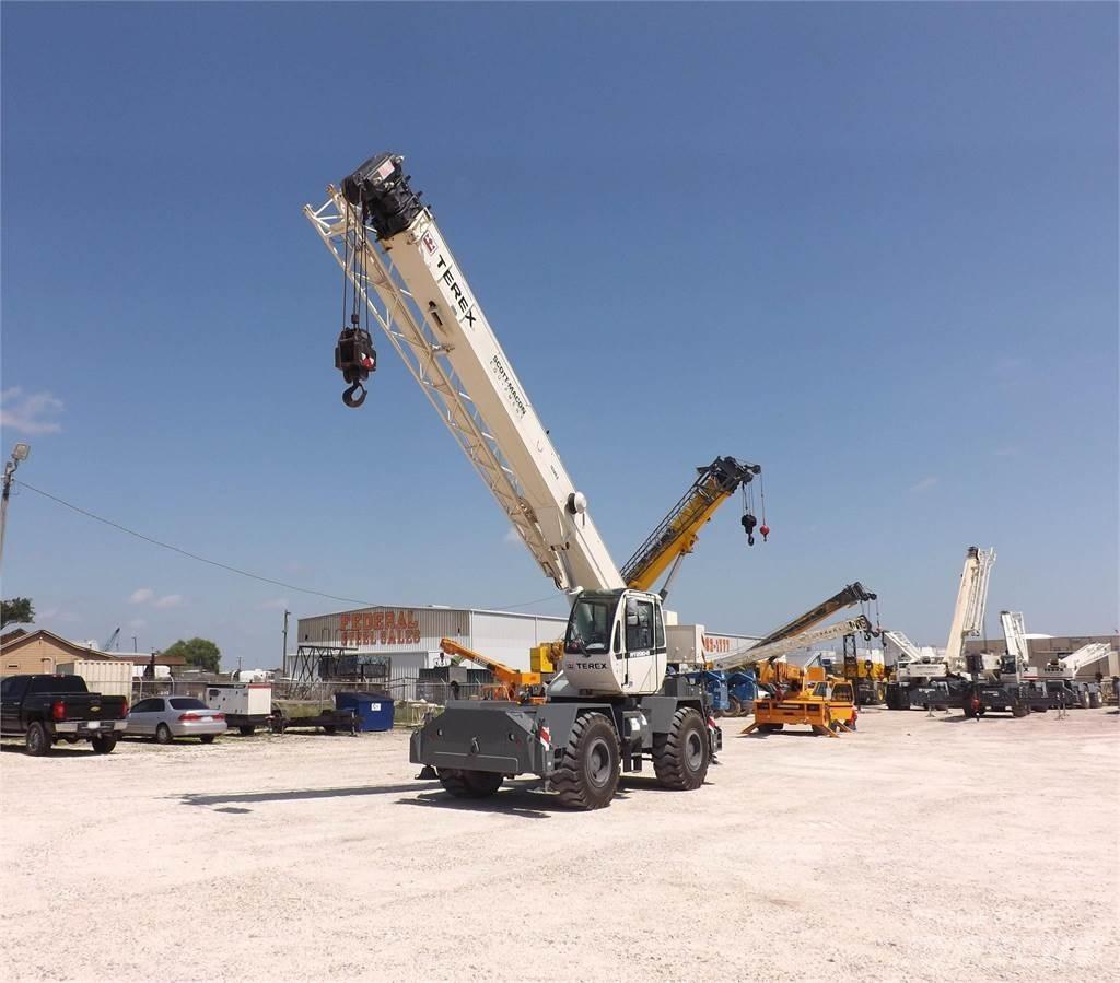Terex RT230-2 Røff terreng kraner