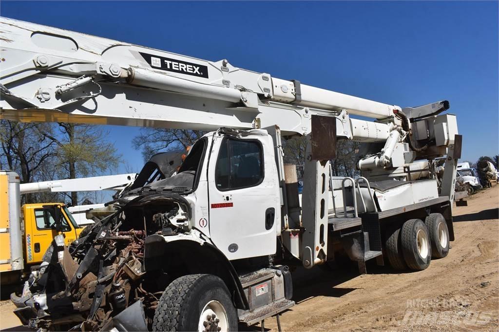 Terex TM100 Bilmontert lift