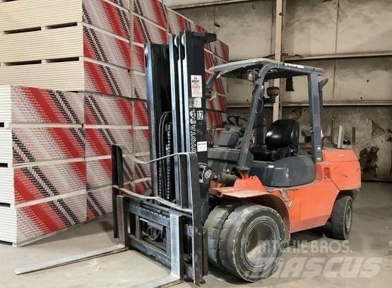 Toyota 7FDU45 Gaffeltrucker - Annet