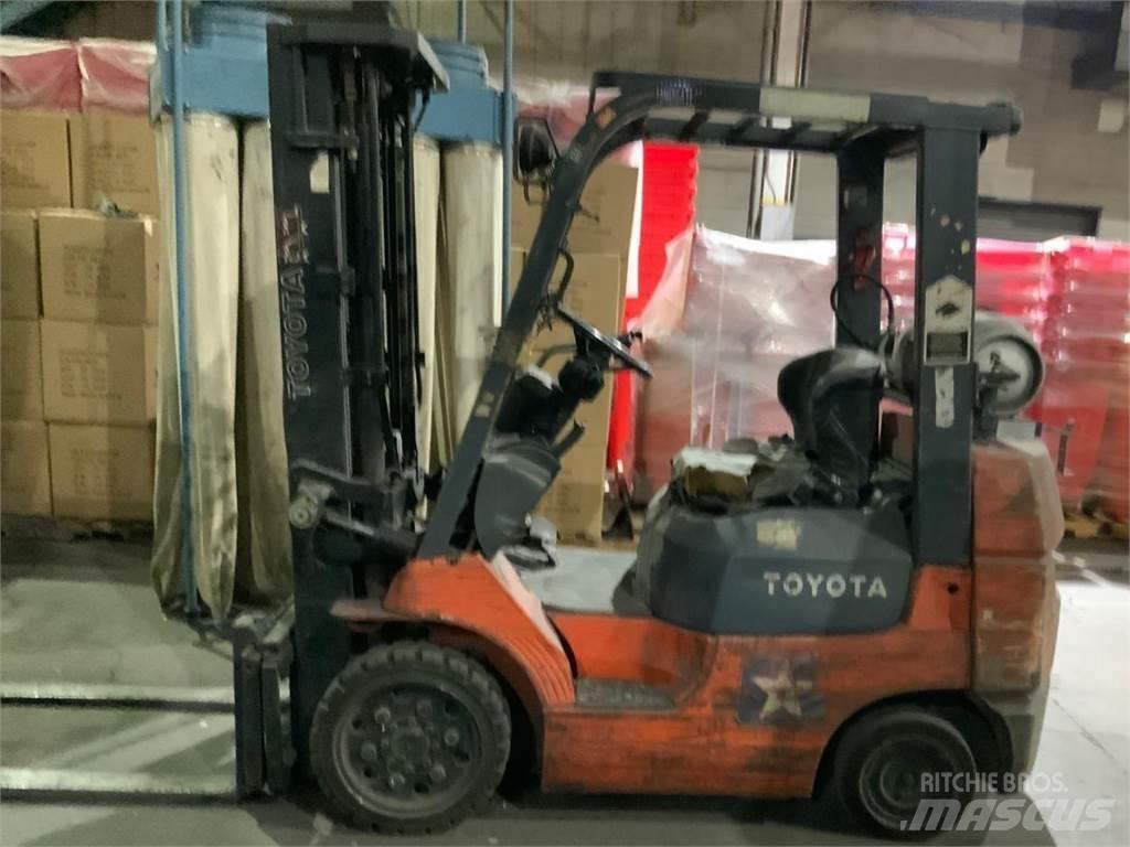 Toyota 7FGCU25 Gaffeltrucker - Annet