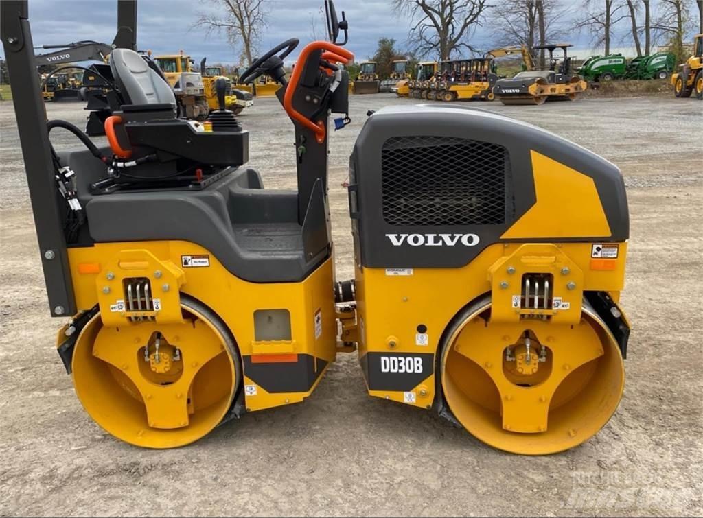 Volvo DD30B Tandem Valser