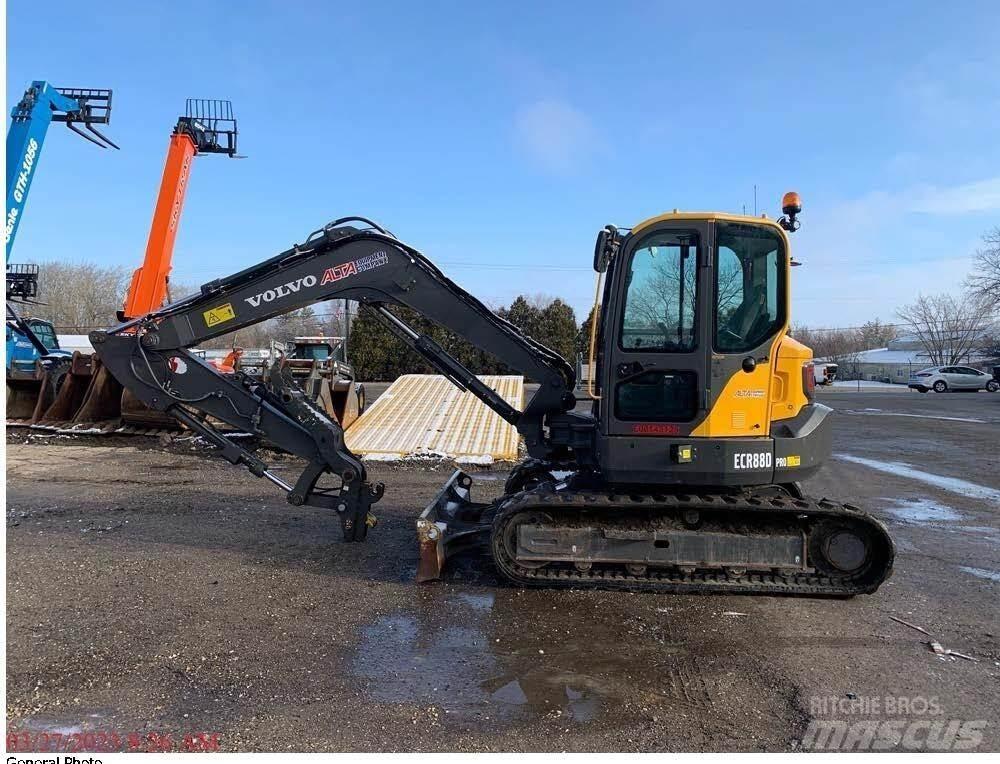 Volvo ECR88D Beltegraver