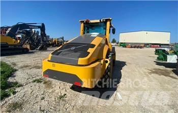 Volvo SD115B Tandem Valser
