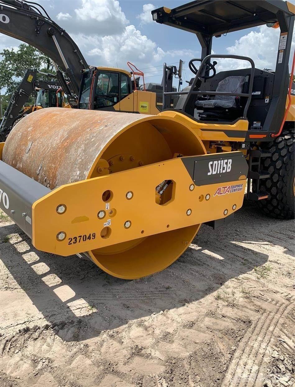 Volvo SD115B Tandem Valser
