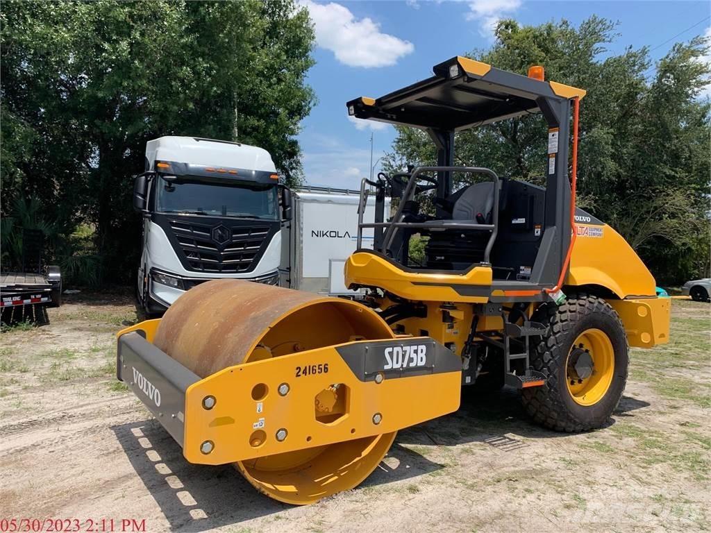 Volvo SD75B Tandem Valser