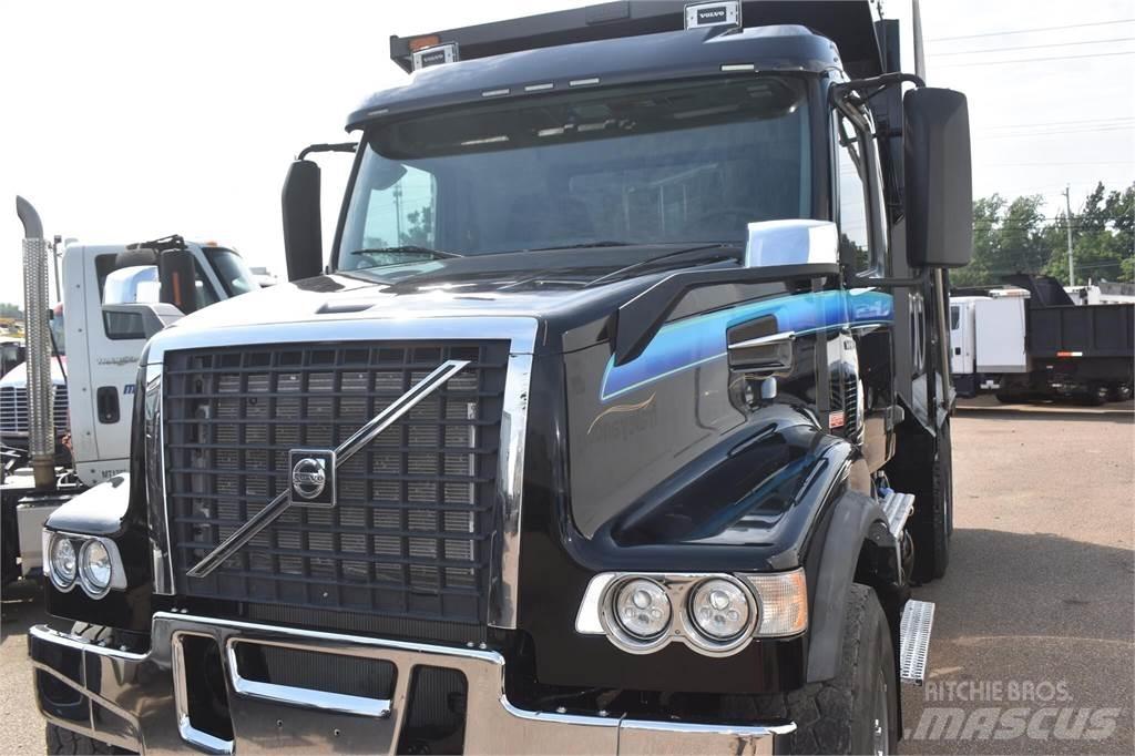 Volvo VHD104F300 Tippbil
