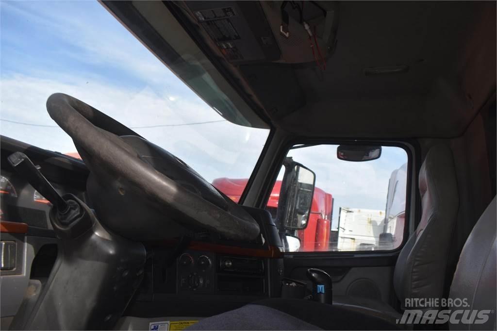 Volvo VHD84B200 Tippbil