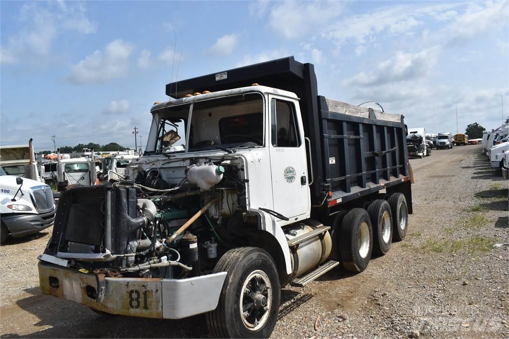 Volvo WG84B Tippbil