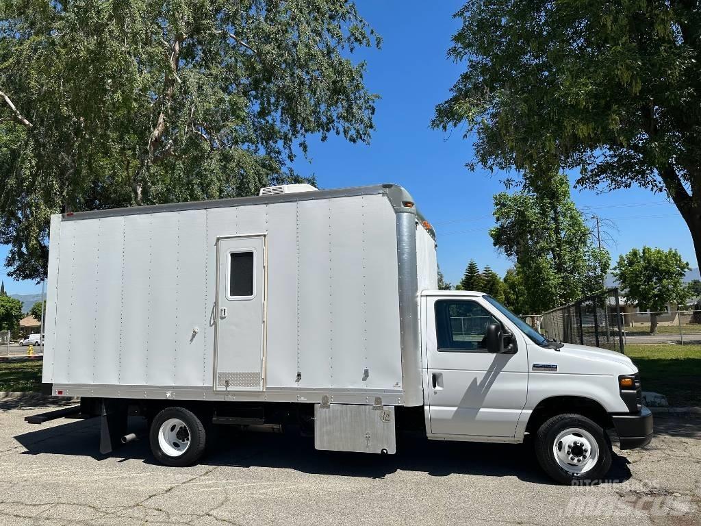 Ford E 450 SD Slamsugere