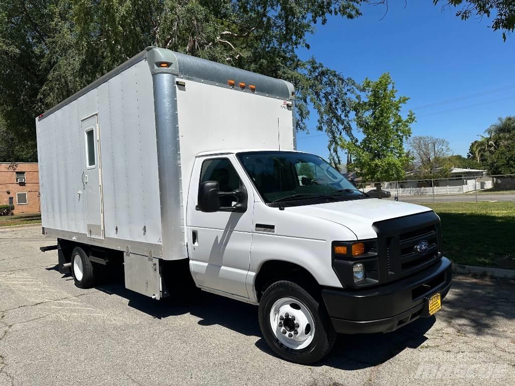 Ford E 450 SD Slamsugere