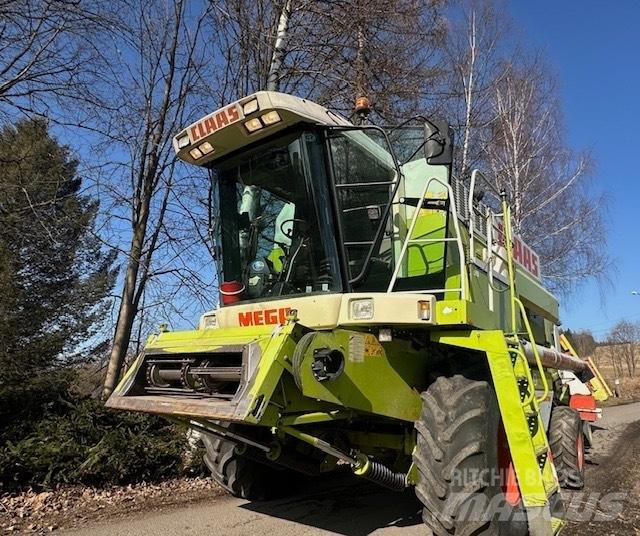 CLAAS Mega 208 Skurtreskere